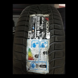 205/55 R 16  Yokohama W.drive V905 91 T téli ÚJ gumiabroncs 1 db DOT2114